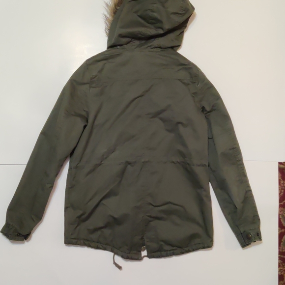 H&M Divided Shearling Coat size 6 - Picture 3 of 6